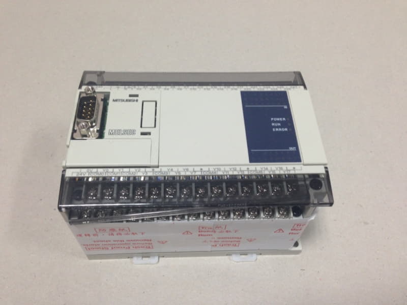 Robot PLC AX1N-40MR-ES