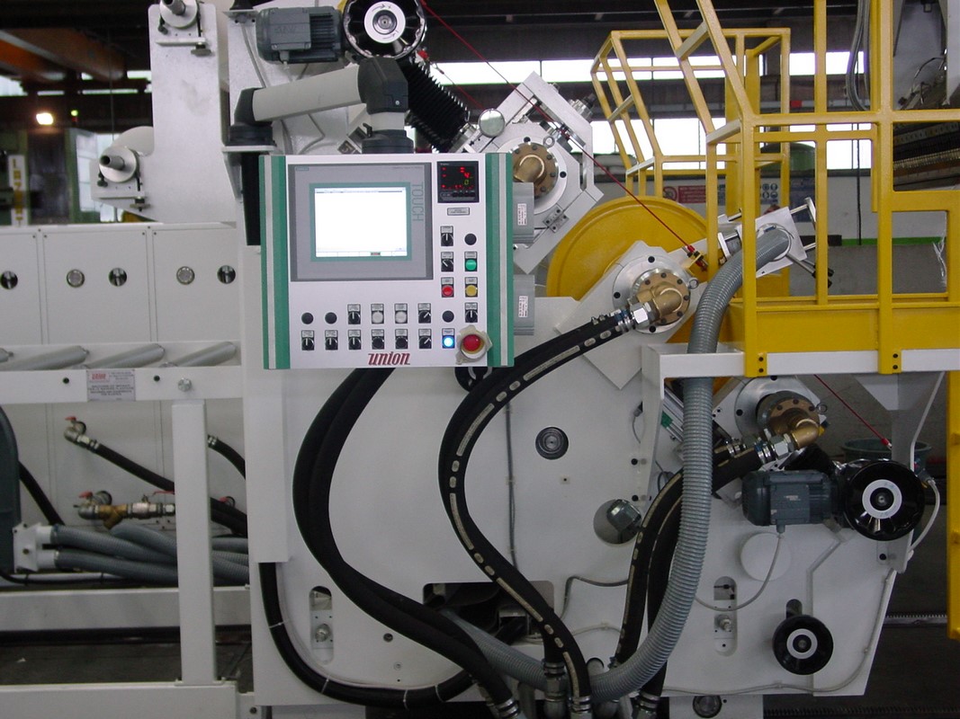 DÜŞÜK KALINLIK DÜZ PP FOLYOLAR